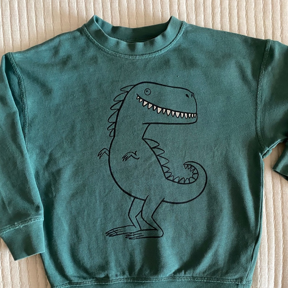 Sweatshirt
